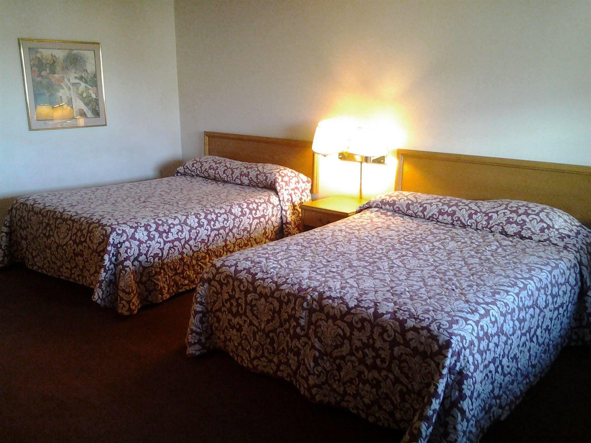 Yakima Valley Inn Exterior photo